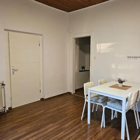 Komfortable 3-zimmer-wohnung In Neubeckum Apartment *